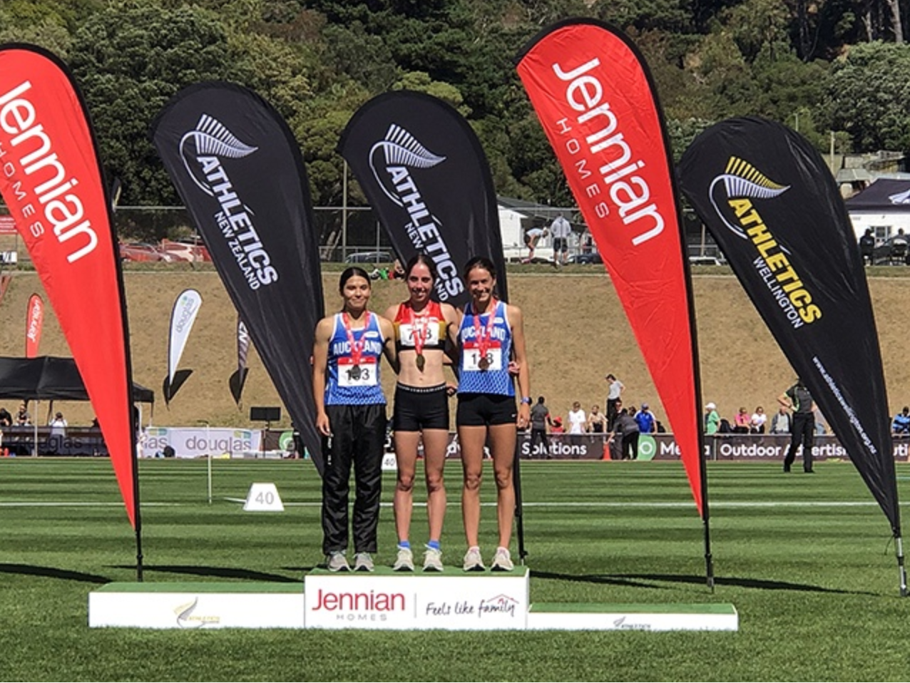 Silver Medal at NZ Track and Field Champs for Lisa!