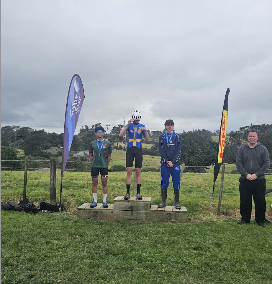 Gio Minano Rides to Second at Tōtara Park