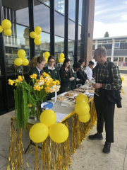 Service Council Leads OHS Daffodil Day Fundraising